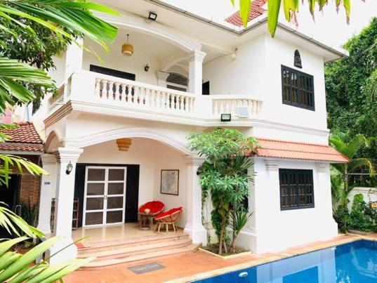 Ravoeun Angkor Boutique Hotell Siem Reap Exteriör bild