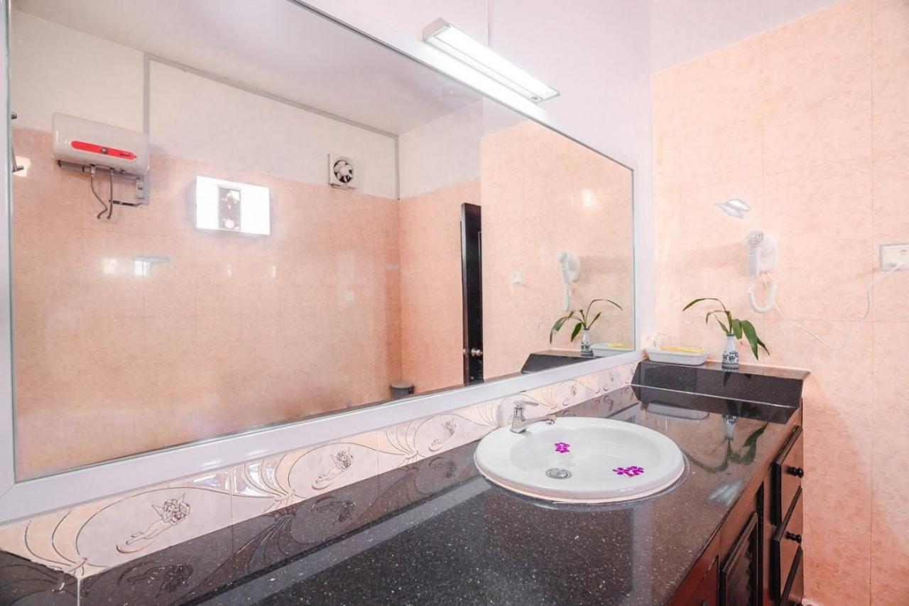 Ravoeun Angkor Boutique Hotell Siem Reap Exteriör bild